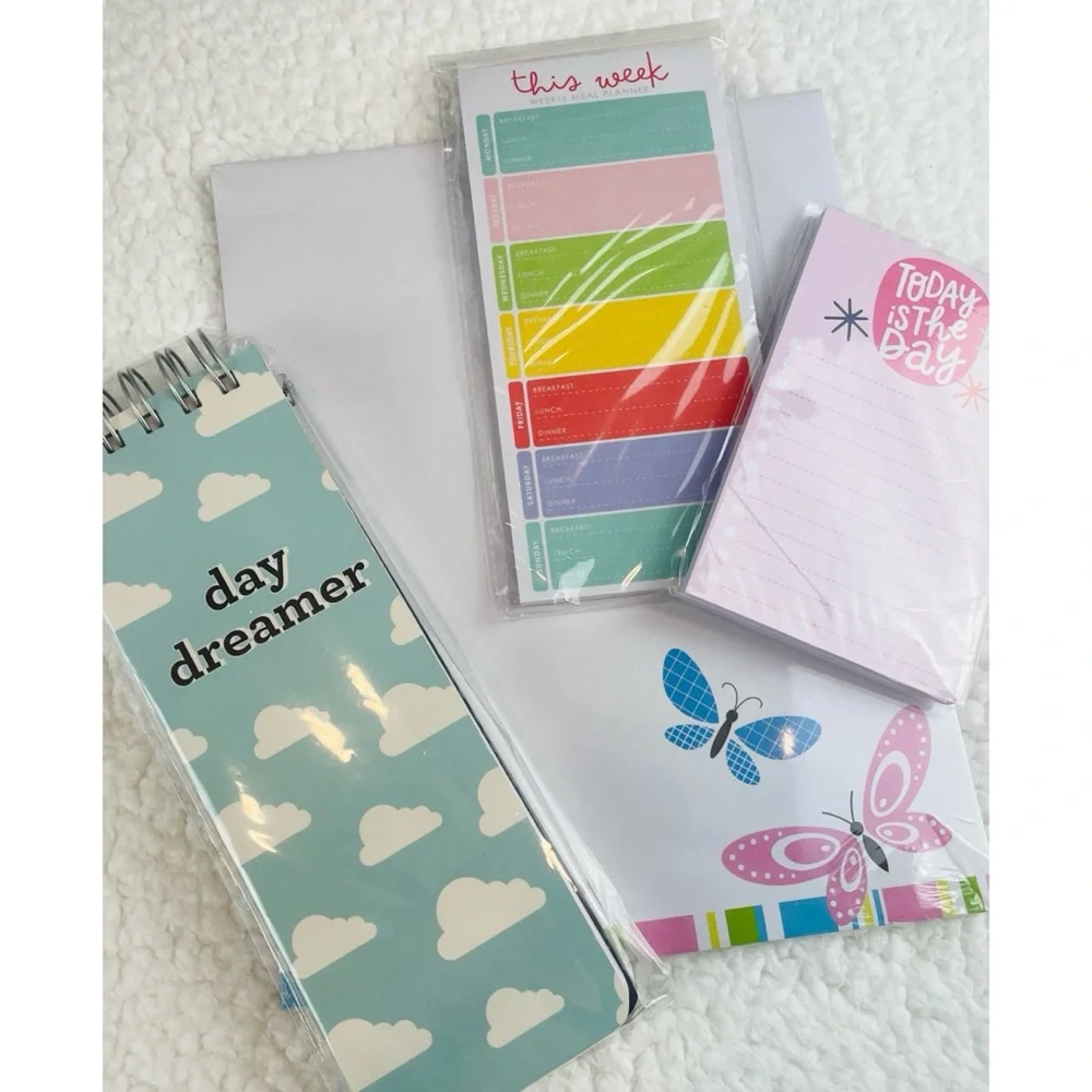 (NWT) 4-Piece Notepad and Paper Variety Bundle